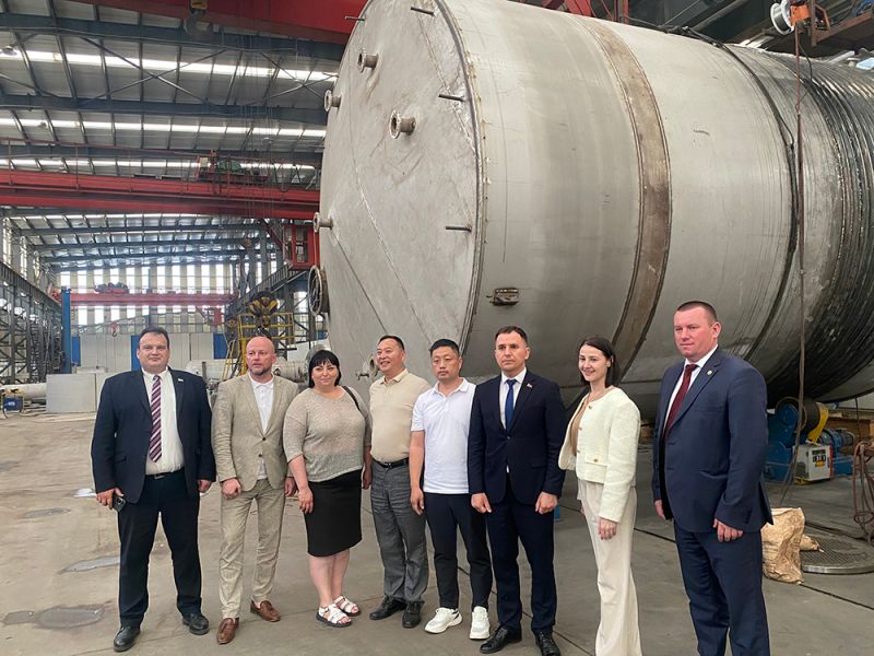 白俄羅斯布列斯特市議會(huì)代表主席菲拉諾維奇·安德烈到我司訪問考察